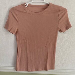 🦋4/$20 SALE - NWOT light pink ribbed tee